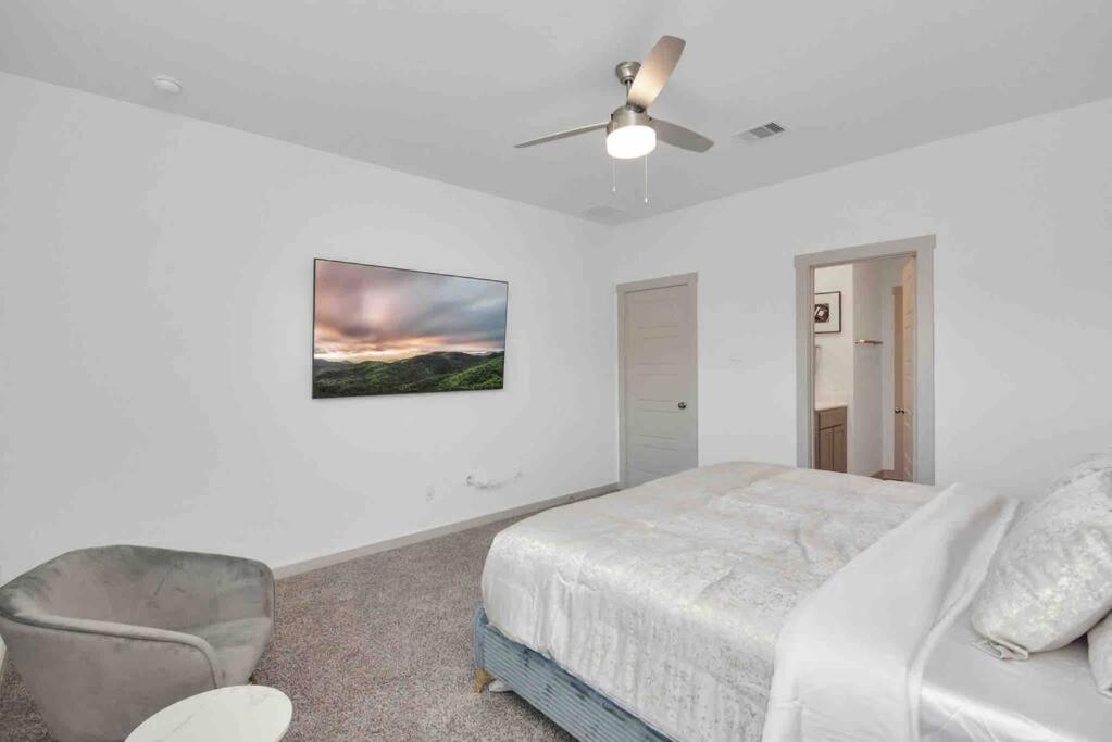 4Bedroom Escape - Near Med Center With Backyard Houston Bagian luar foto
