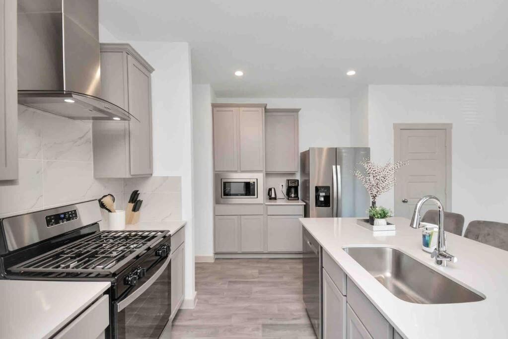 4Bedroom Escape - Near Med Center With Backyard Houston Bagian luar foto